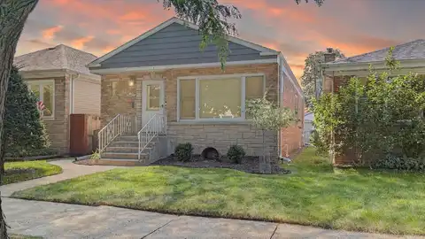 5452 N Natchez Avenue, Chicago, IL 60656