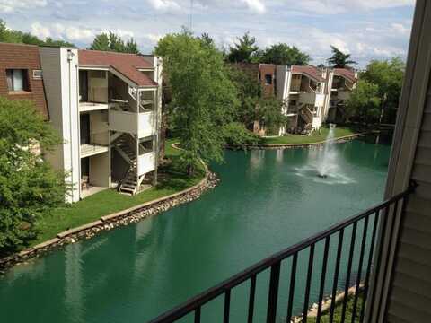 193 N Waters Edge Drive, Glendale Heights, IL 60139