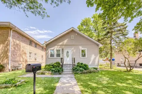 209 E Pine Avenue, Bensenville, IL 60106