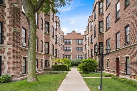 574 Sheridan Square, Evanston, IL 60202