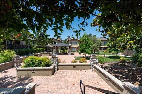 1709 N Fair Oaks Avenue, Pasadena, CA 91103