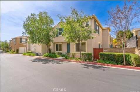 27438 Larabee Court, Murrieta, CA 92562