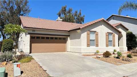 679 Shasta Drive, Corona, CA 92881