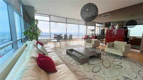 900 W Olympic Boulevard, Los Angeles, CA 90015