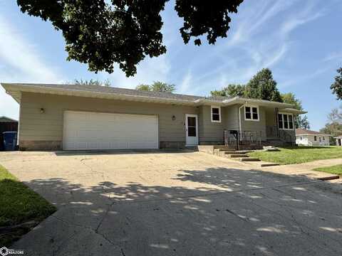 1211 12th Street, Manning, IA 51455