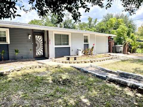 7641 ROLLING HILLS Drive, Jacksonville, FL 32221