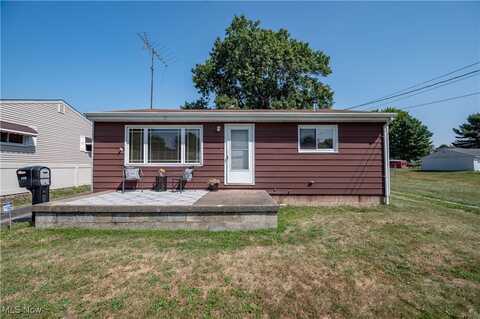 528 Hyatt Avenue, Campbell, OH 44405