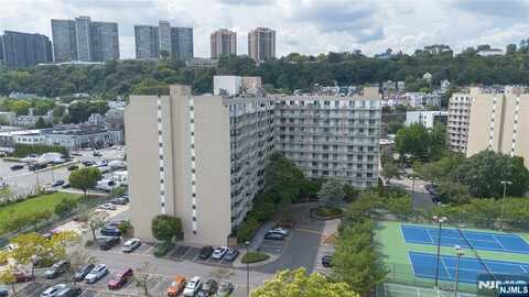 1055 River Road 901, Edgewater, NJ 07020