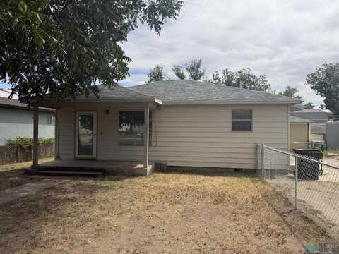 1032 N Edward Street, Carlsbad, NM 88220