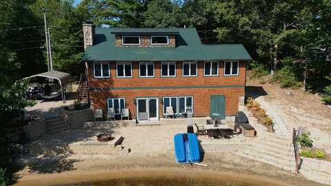 4 Lower Broad Bay Road, Ossipee, NH 03814