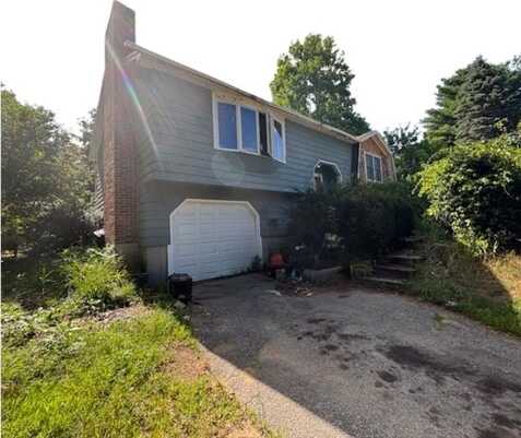 60 N High Street, Derry, NH 03038