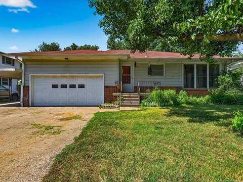 929 W Shawnee Street, Nowata, OK 74048