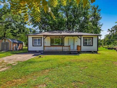 845 S Pine Street, Nowata, OK 74048