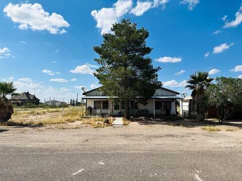 113 W Rio Grande Ave, Barstow, TX 79719