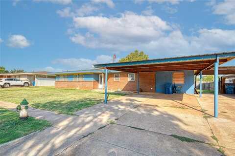 306 POTOMAC Road, Foss, OK 73647