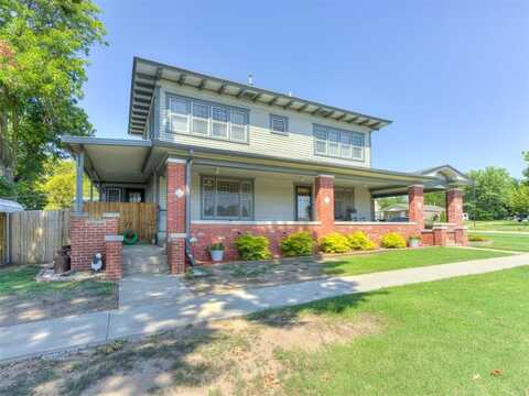 525 E Broadway Street, Cushing, OK 74023