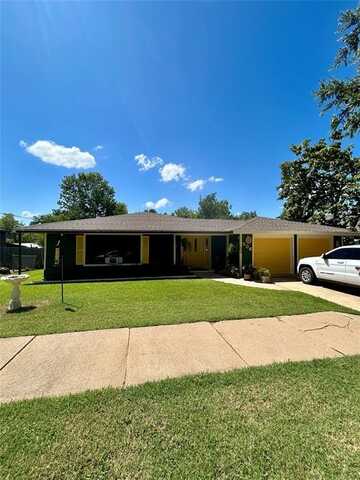 506 3rd Street, Hugo, OK 74743
