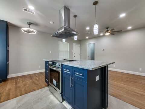 328 La Salle Drive, Richardson, TX 75081