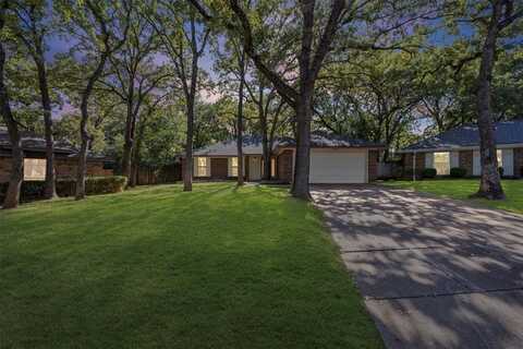 3902 Wentworth Drive, Arlington, TX 76001