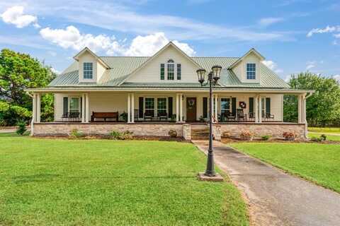 6150 Old Clarksville Road, Reno, TX 75462