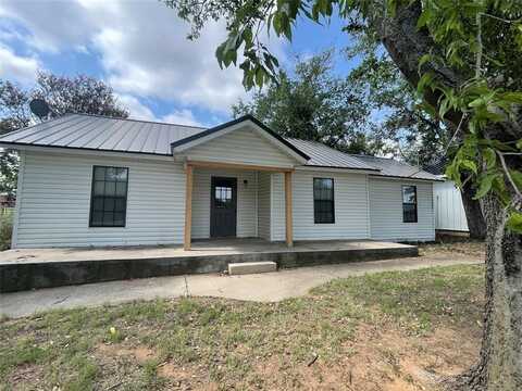304 W Lee Avenue, Graford, TX 76449