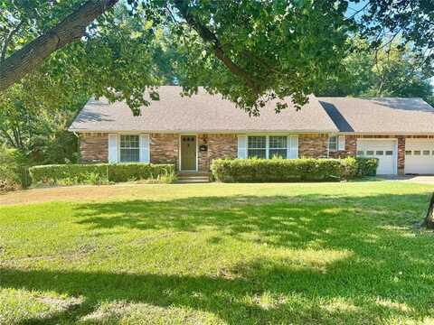 822 Edgewood Place, Denton, TX 76209