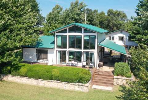 190 Watersedge Loop, Council Grove, KS 66846
