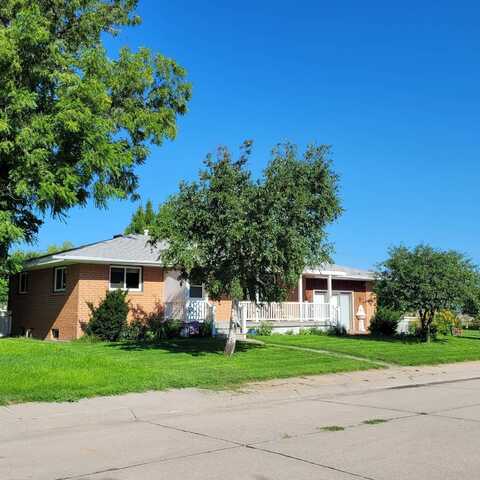 1014 West 1st Street, Oshkosh, NE 69154