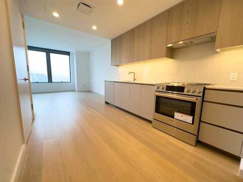 3 Court Square, Long Island City, NY 11101