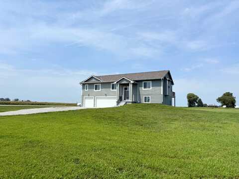 19776 Mayfield Circle Dr, Pacific Junction, IA 51561