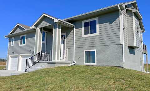 19776 Mayfield Circle Dr, Pacific Junction, IA 51561