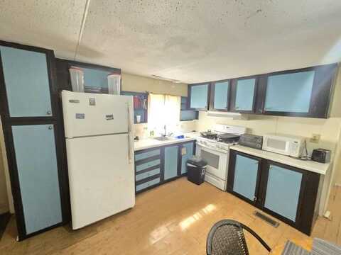 3035 66th Avenue N., Saint Petersburg, FL 33702