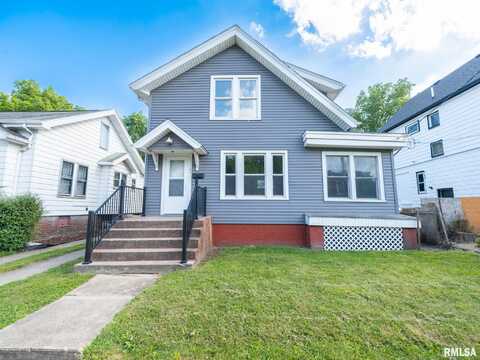 702 E THRUSH Avenue, Peoria, IL 60603