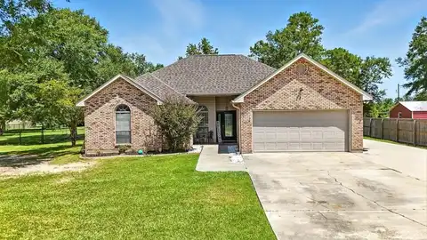 20 Escape Dr, Picayune, MS 39426
