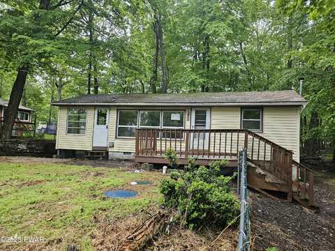 138 Mountain Lake Drive, Dingmans Ferry, PA 18328