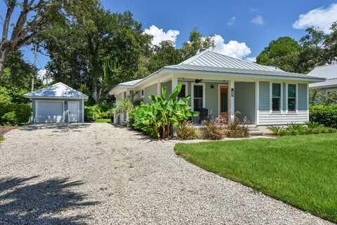 225 Ave D, Apalachicola, FL 32320