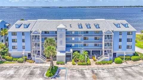 10 NE Plantation Road unit: 203, Stuart, FL 34996