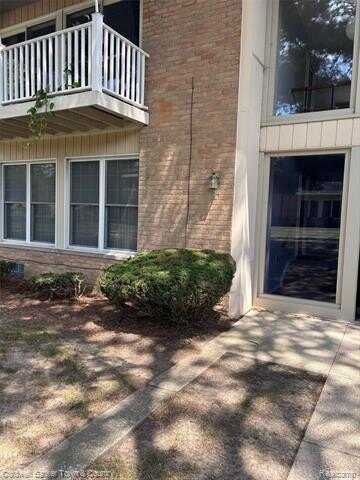 1199 S Sheldon Road K78, Plymouth, MI 48178
