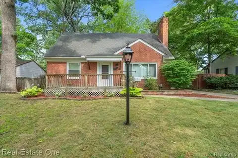 23490 Meadowlark Street, Oak Park, MI 48237