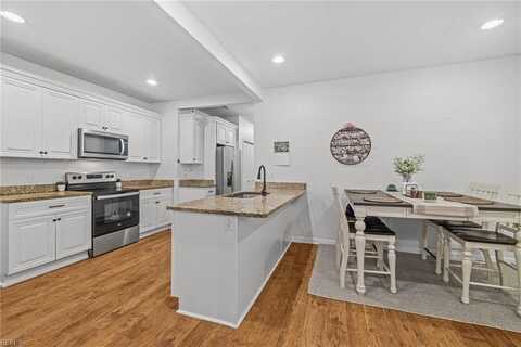 625 W 34th Street, Norfolk, VA 23508