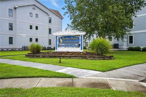 2 Harbor Watch Drive, Chesapeake, VA 23320