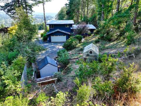97639 MARINA HEIGHTS LOOP, Brookings, OR 97415