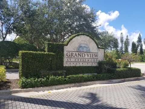 900 Crestwood 916 Court S, Royal Palm Beach, FL 33411