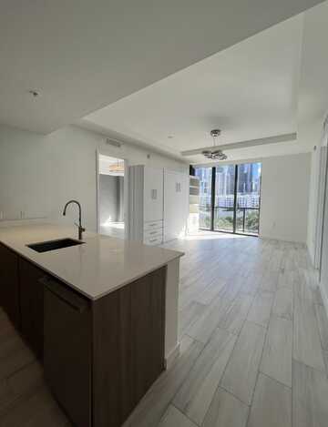 201 SW 17th Road, Miami, FL 33129