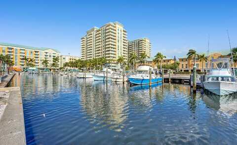 625 Casa Loma Boulevard, Boynton Beach, FL 33435
