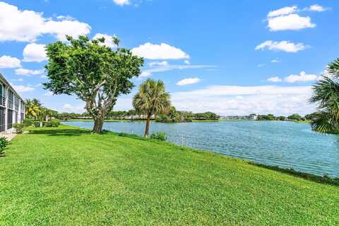 354 Chatham R, West Palm Beach, FL 33417