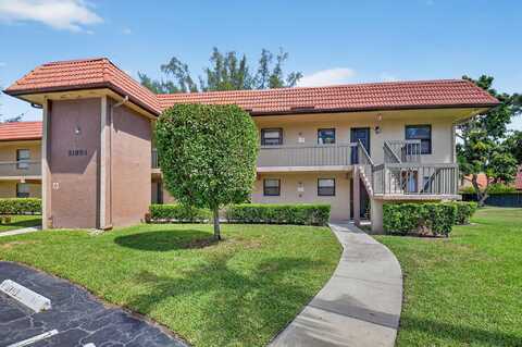 21894 Lake Forest Circle, Boca Raton, FL 33433