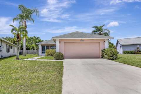 125 Arrowhead Circle, Jupiter, FL 33458