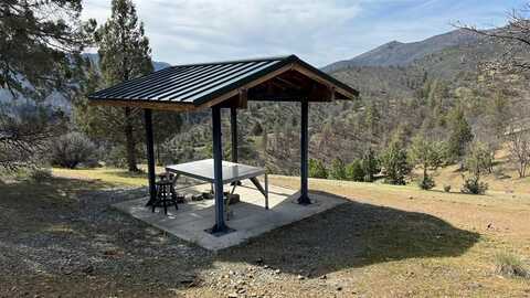 230 Acres APN 041-180-020 End Of Bradley Henley Rd, Hornbrook, CA 96044