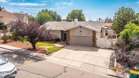 3204 N MESA VERDE Avenue, Farmington, NM 87401